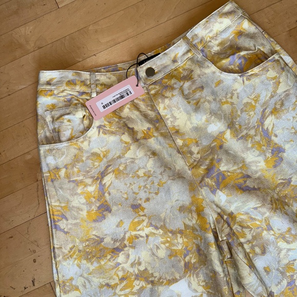 NEW MICAS abstract yellow print wide leg jeans, L, PG1437 - Picture 7 of 9